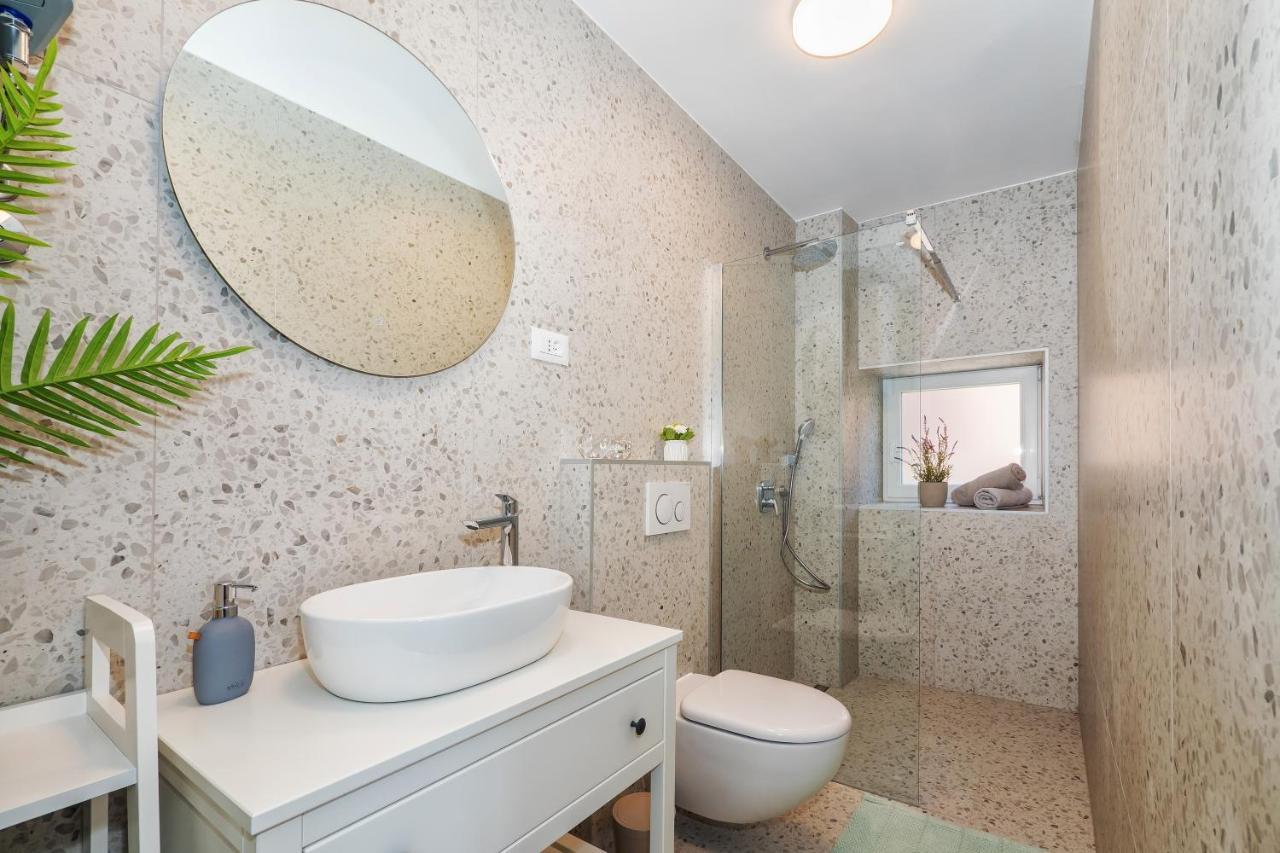 Lucio Suites Спліт Екстер'єр фото